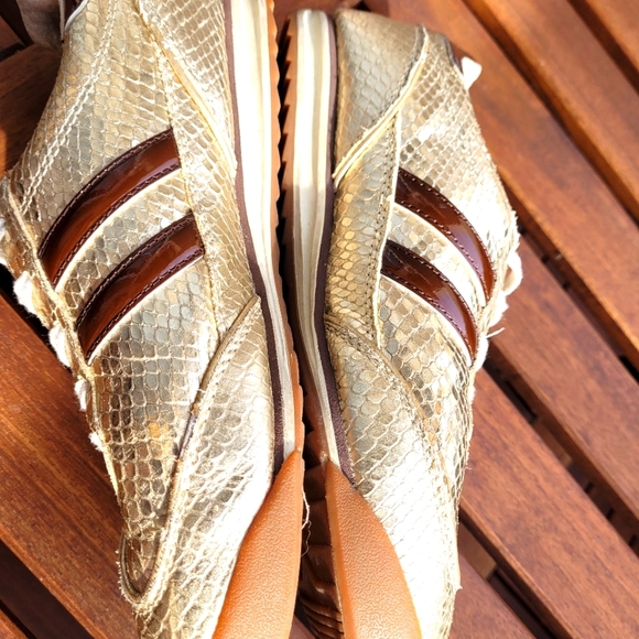 Vintage Michael Kors Leather Upper Gold Snake print speakers size 7M - Picture 3 of 12
